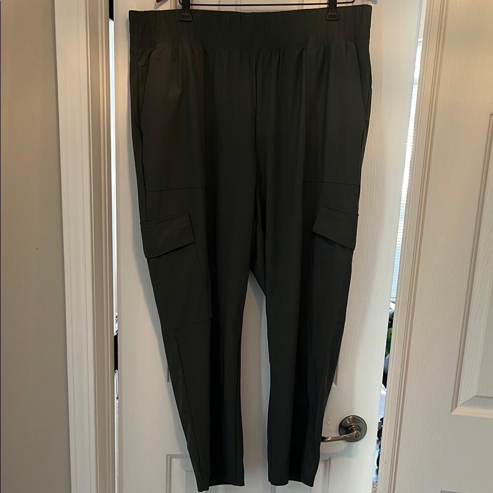 Old Navy Green Joggers with Elastic Waistband